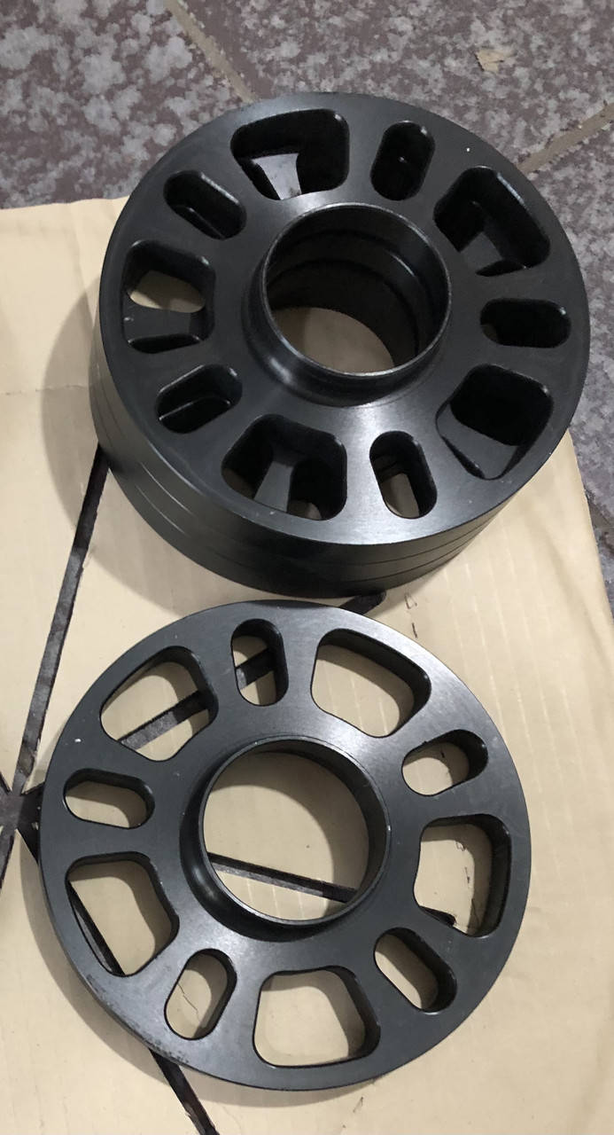 

Колёсная проставка на Audi, Skoda, Volkswagen, Seat 15мм 5x112/100 dia 57.1