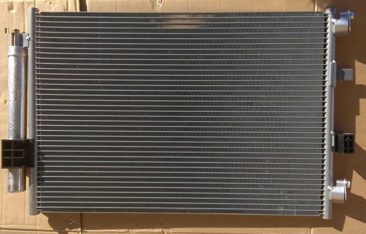 

Радиатор кондиционера Ford Focus 3 C MAX 10-> 550*375