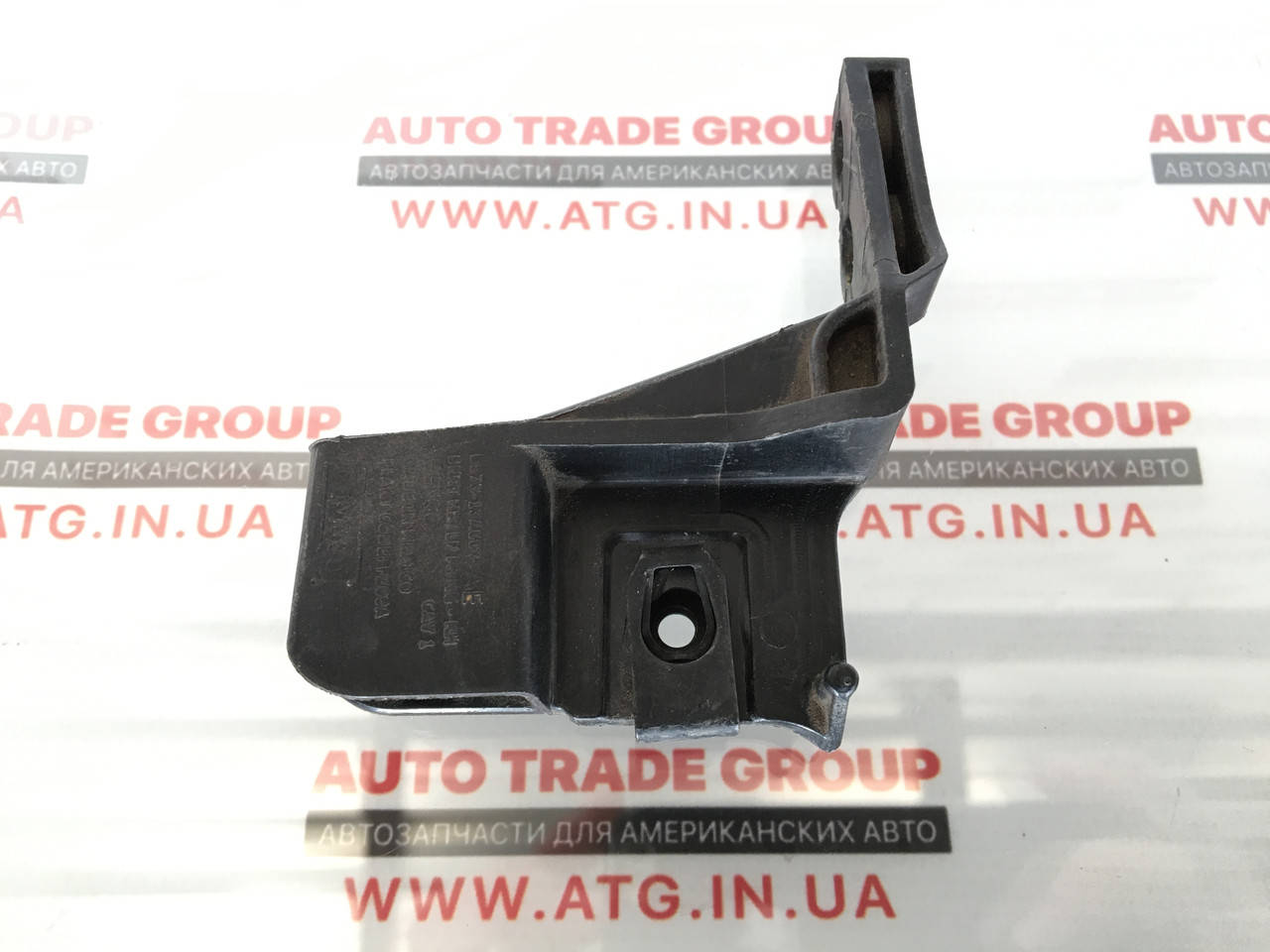 

Кронштейн (крепление) передней фары правый Ford Fusion 2013-2016 оригинал б/у DS7Z13A004-A