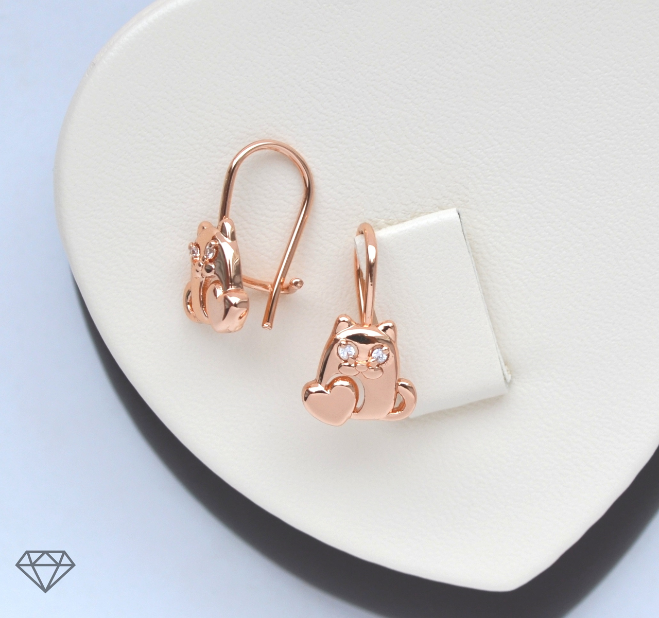 

Серьги Котики с белыми кристаллами покрытие золотом 18к.