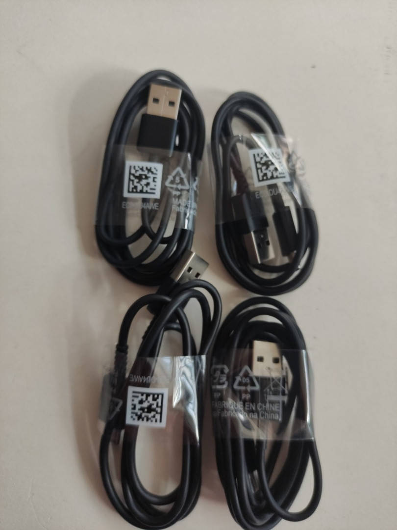 

Оригінал EP-DG950CBE Samsung кабель Type-C,швидка зарядка.