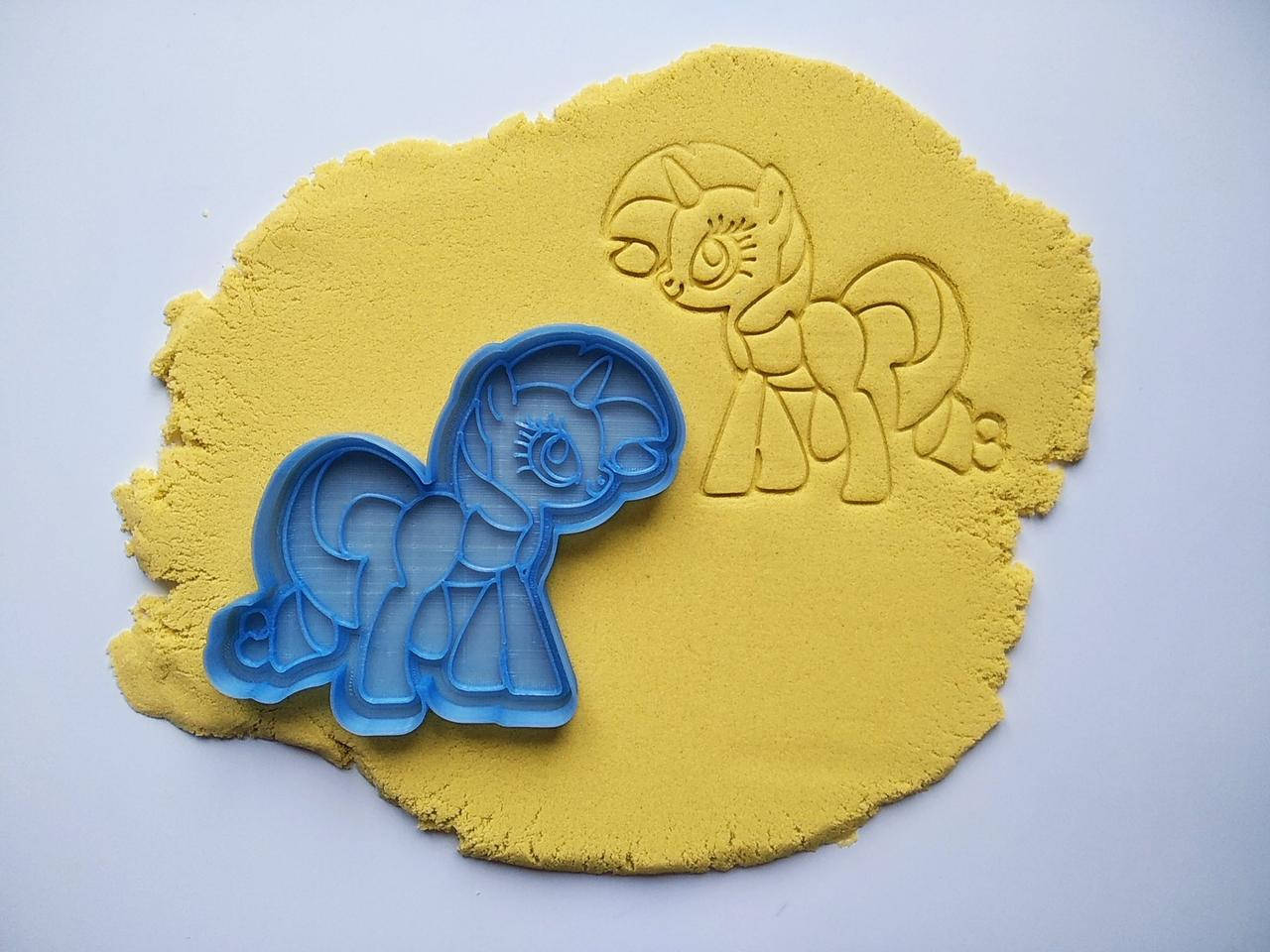 

3D формочки-вырубки для пряников "Пони 2"