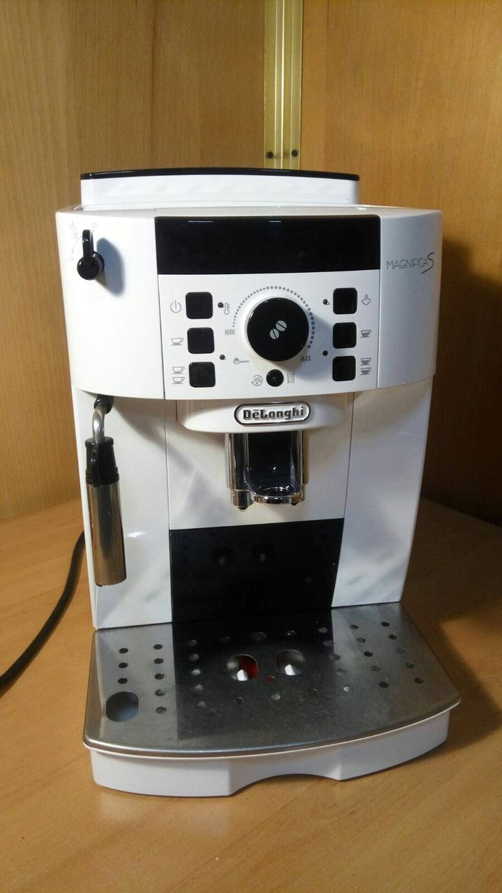 

Автоматическая кофемашина Delonghi Magnifica S ECAM 21.118 W Б.У.