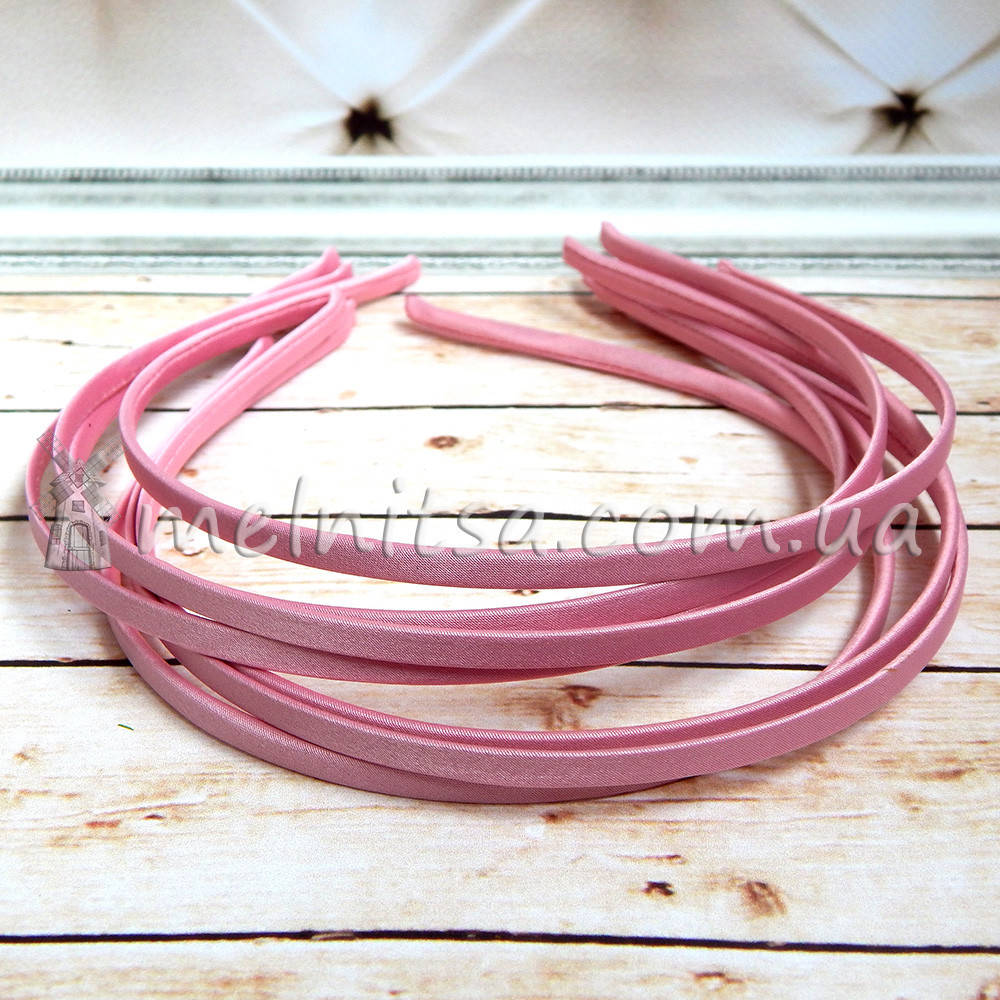 

Ободок для волос металлический в атласе, розовый, 6 мм