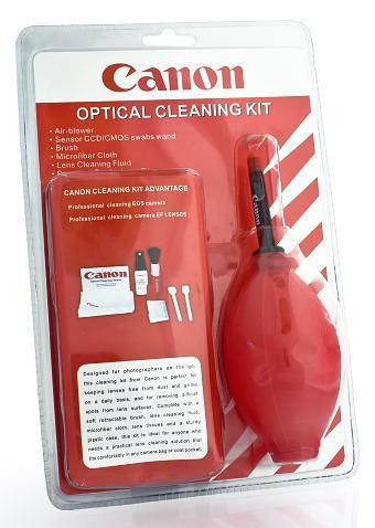 

Универсальный чистящий набор 7 в 1 для видео и фототехники Cleaning KIT (CANON)