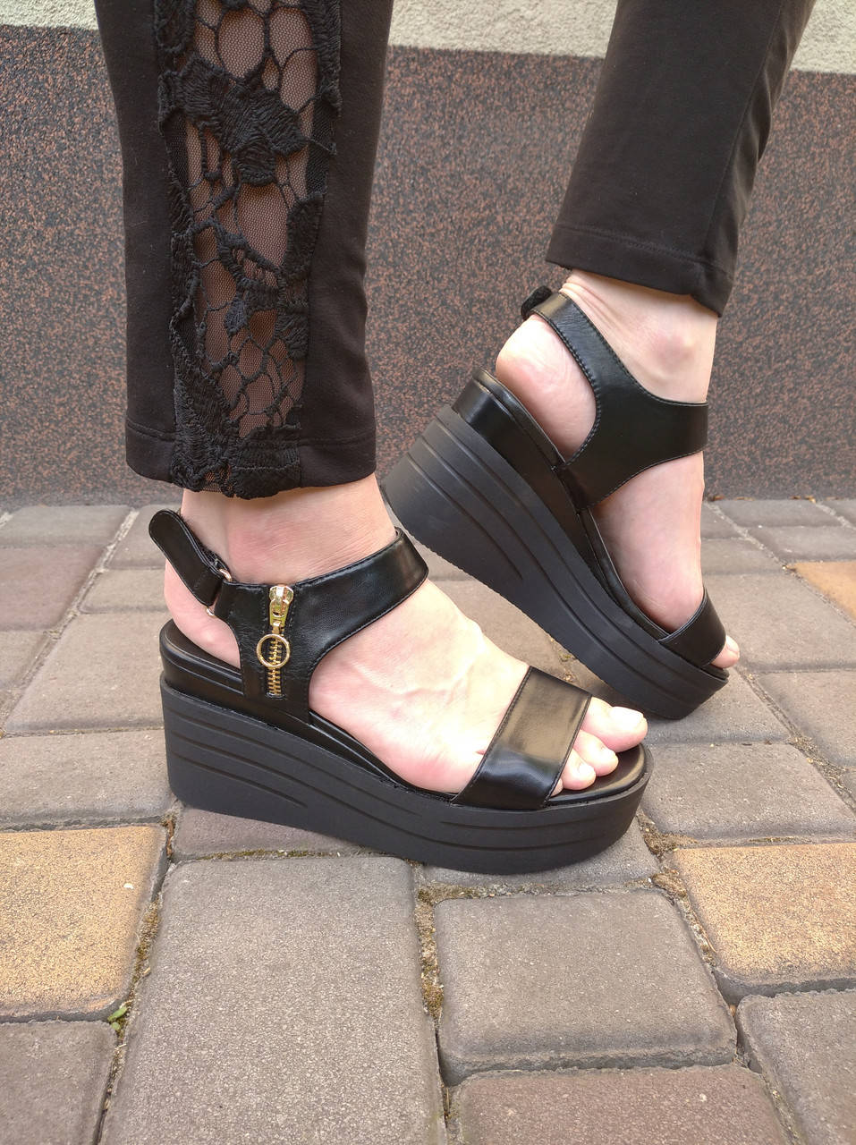 

Босоножки женские молодёжные на платформе 37,38,39,40 р-р