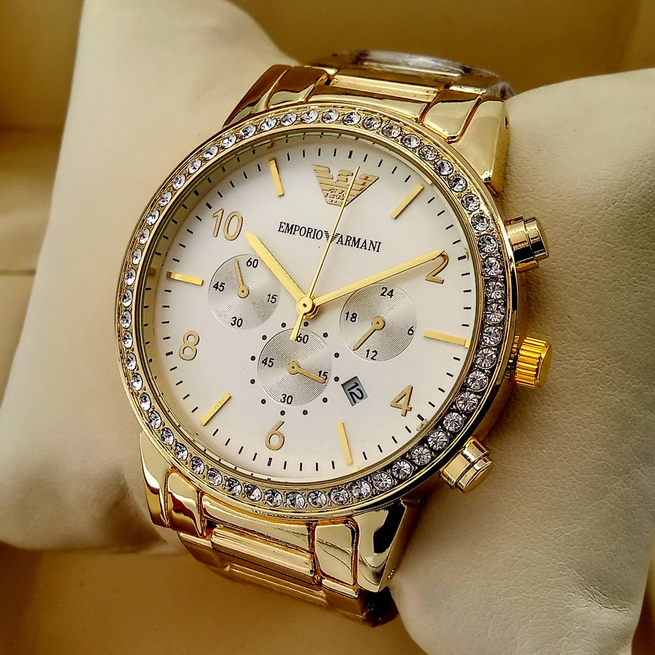 

Женские кварцевые наручные часы Emporio Armani А211-2 на металлическом браслете золотого цвета белый с датой