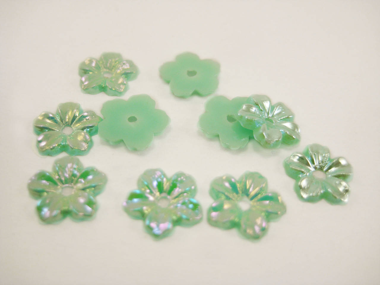 

Бусины "Цветок" с отверстием. Цвет зеленый. 10 мм, Зелёный