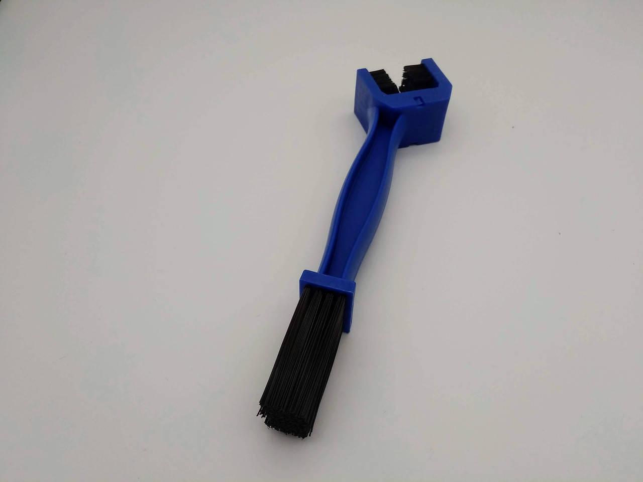 

Щетка для чистки цепи мотоцикла/велосипеда