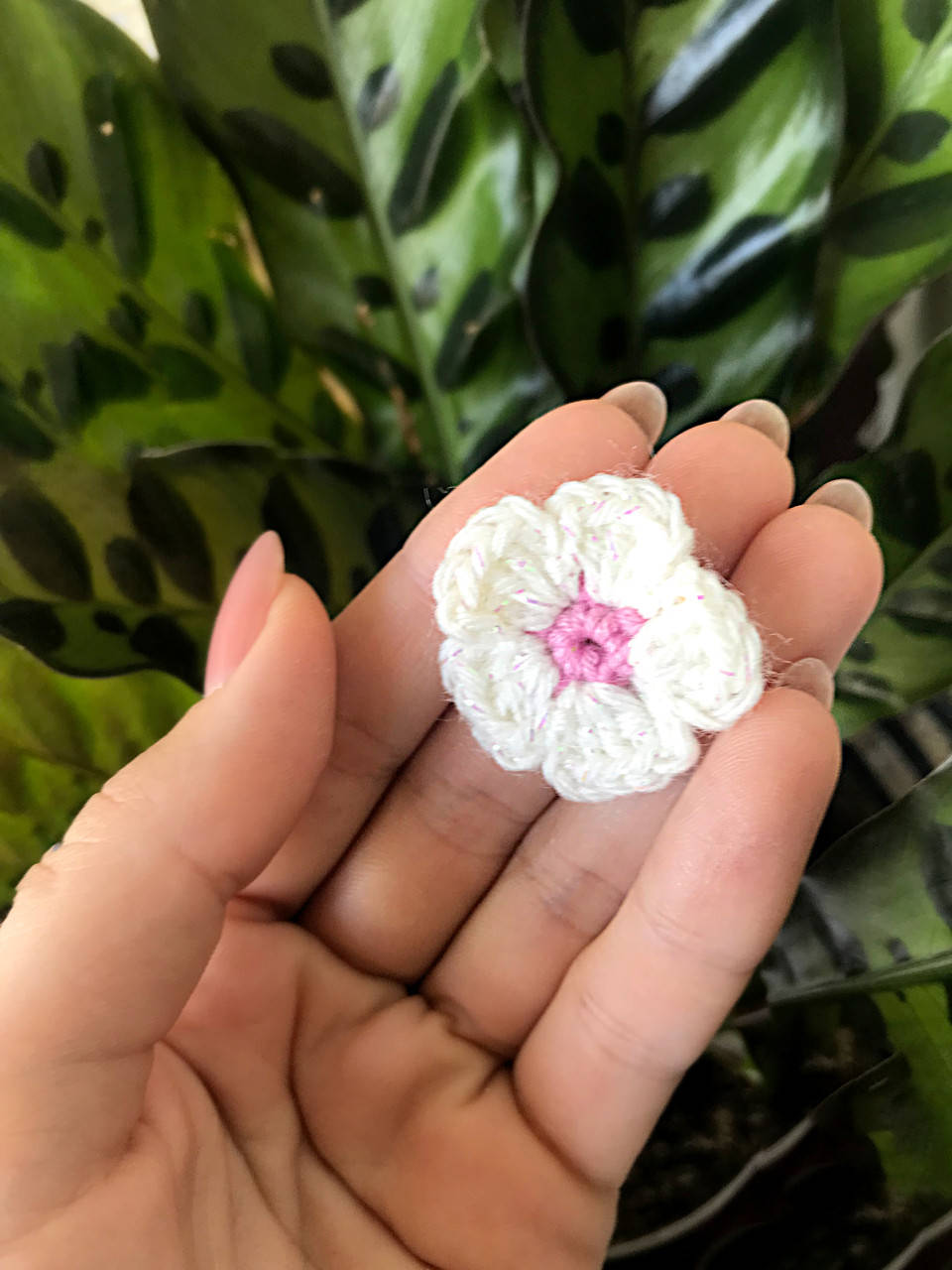 

Вязанный декор "Цветок белый", 3 см