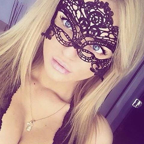 

Ажурная маска на глаза венецианская таинственная