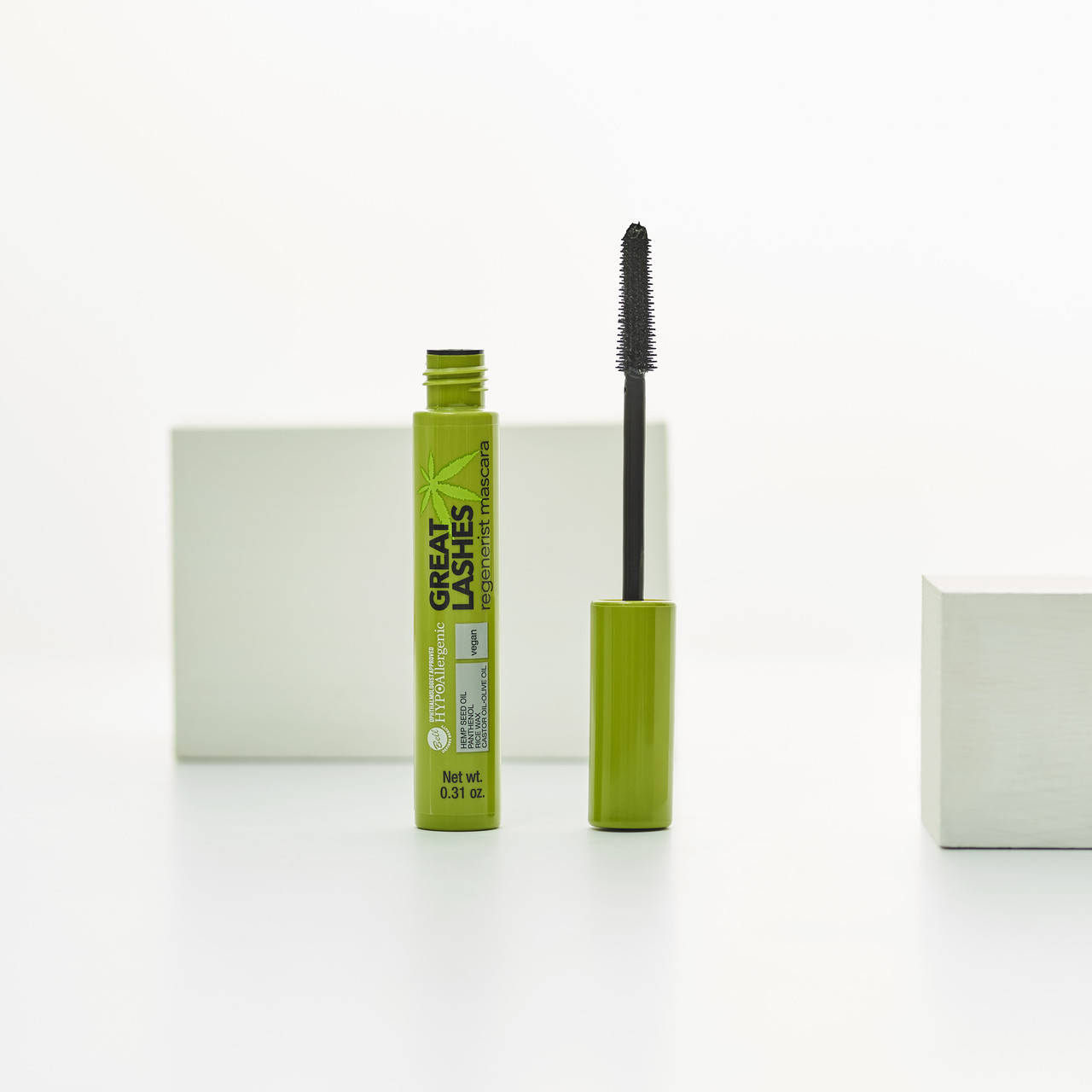 

Тушь для ресниц Greate Lashes HypoAllergenic Bell, Черный