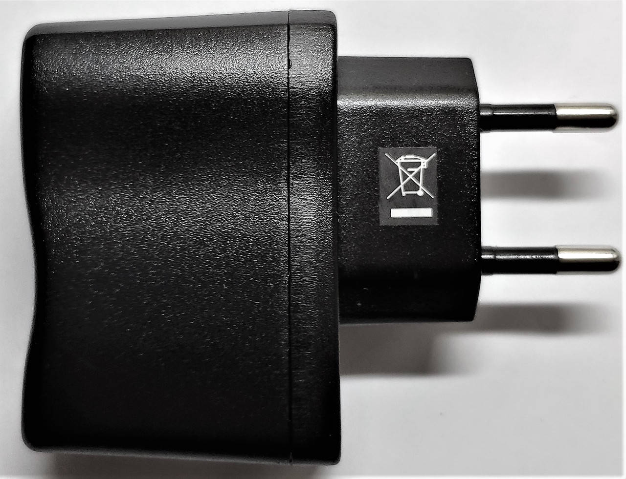 

Зарядное устройство USB 5V 0.7A сетевой адаптер NBT-050B-B070UA, Черный