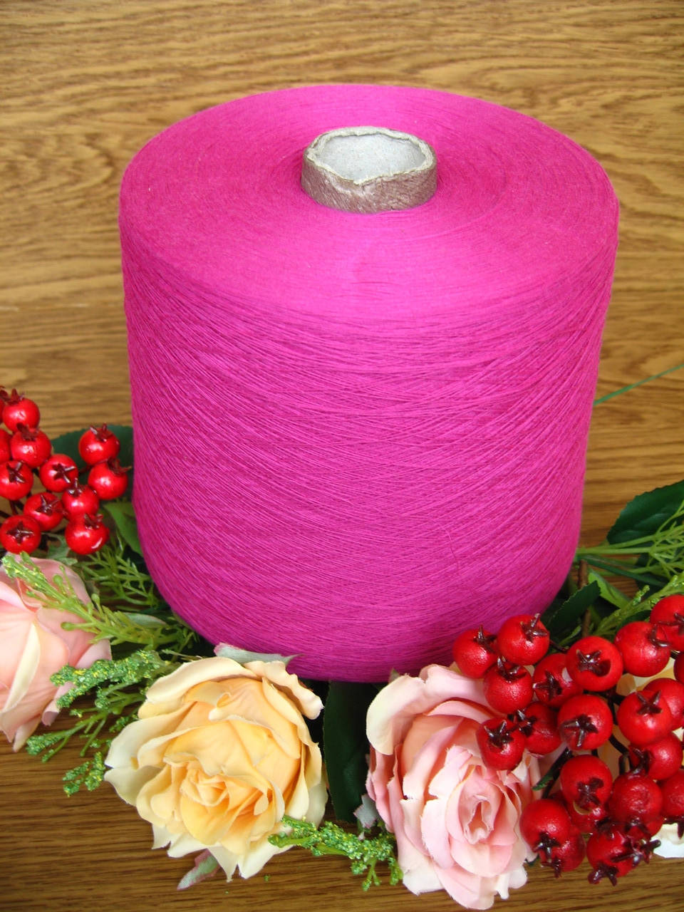 

Итальянская бобинная пряжа от Filartex art Viola 100% Хлопок 2000 м. /100 гр. Фуксия