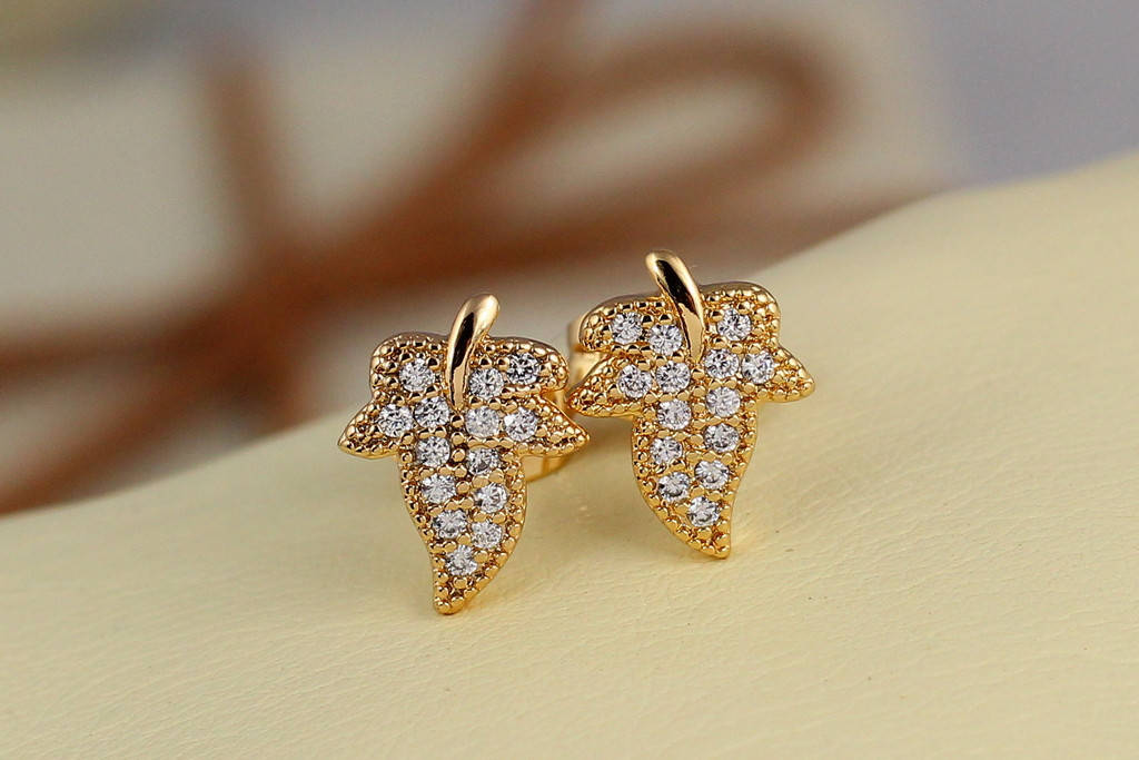 

Серьги гвоздики Xuping Jewelry листики 1.2 см золотистые