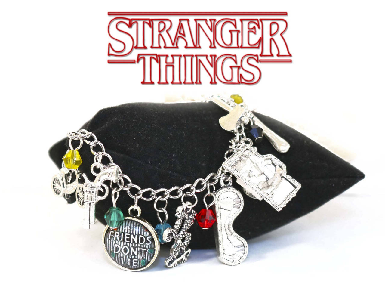 

Браслет с подвесками Очень странные дела Stranger Things