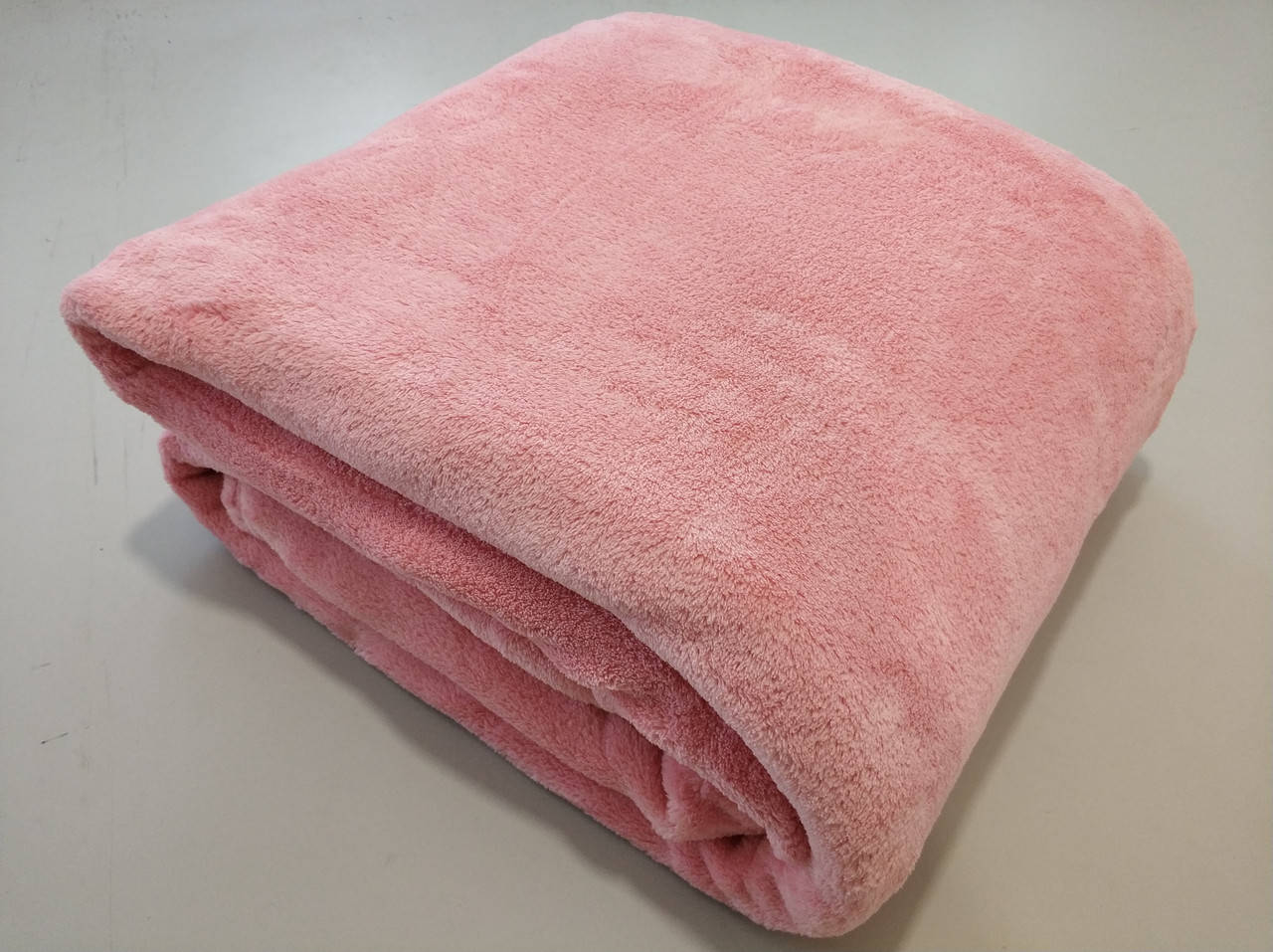 

Микрофибровая простынь, плед, покрывало Elway евро Однотонный розово-лиловый