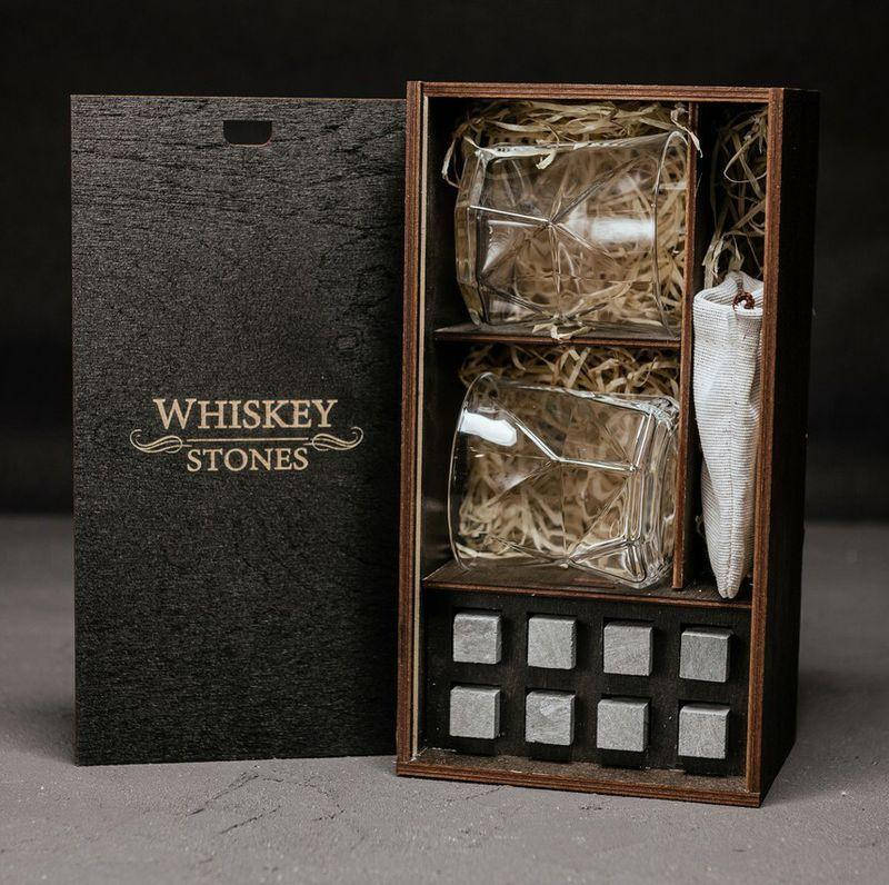 

Набор для виски стаканы и камни в деревянной коробке Whiskey stones 141016, Прозрачный