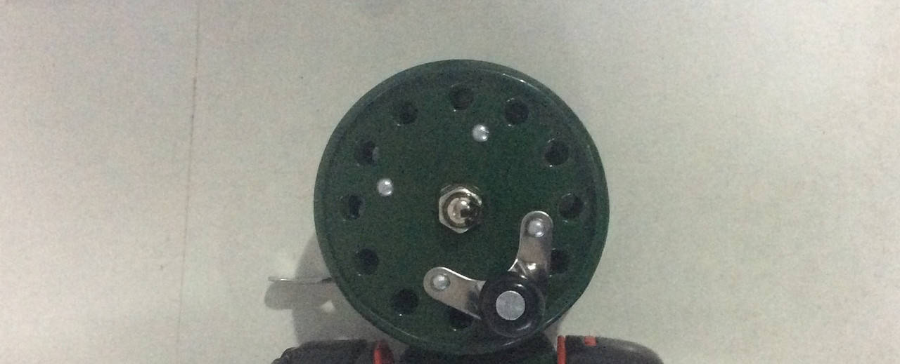 

Катушка инерционная XT 806