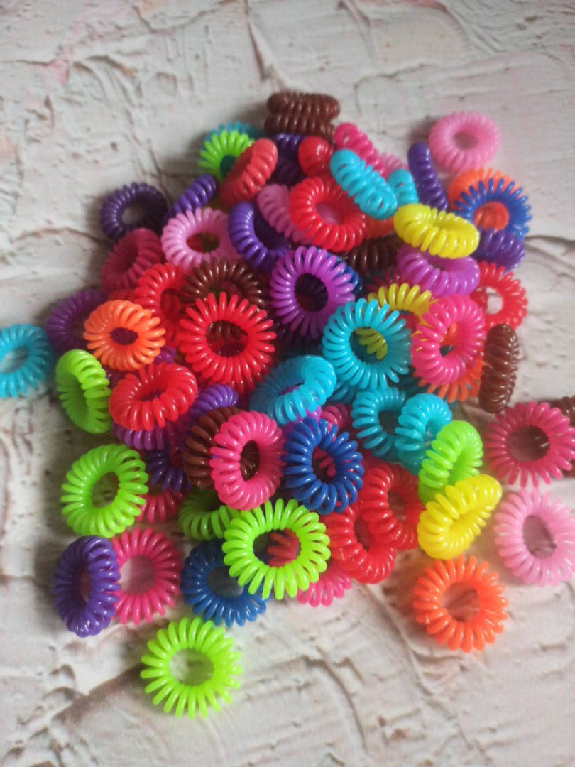 

Резинки силиконовые спираль цветные 2,5 см