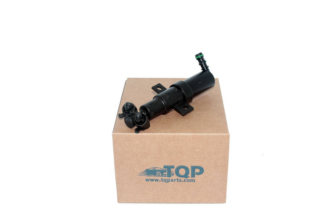 

Форсунка омывателя фары прав., Распилитель фар 3C0955104, Volkswagen Passat B6 (05-11) (Фольксваген Пассат Б6)