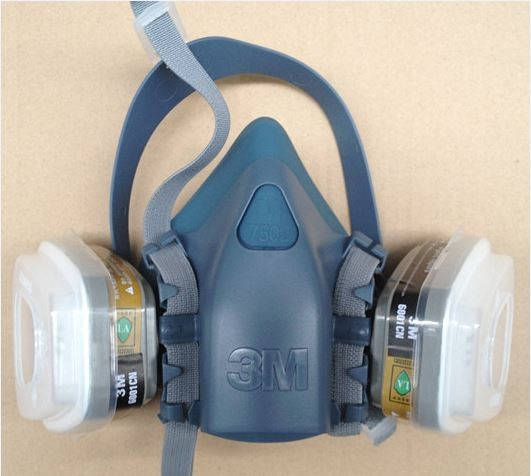 

Полумаска защитная 3М 7502 + комплект угольных фильтров 6051 + комплект предфильтров 5911 + держатели комплект, Бирюза