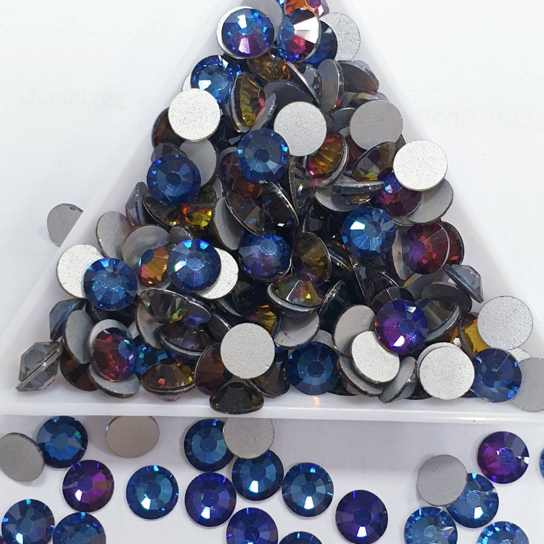 

Стразы ss30 Blue Volcano 280шт, (6,5мм) "Crystal Premium"