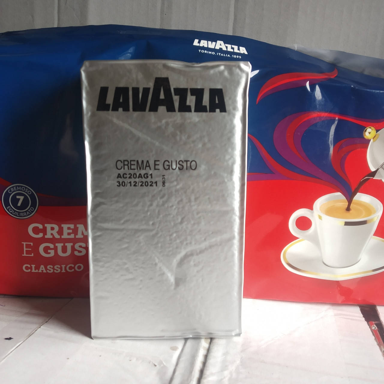 

Кофе молотый в брикетах Lavazza Crema e Gusto 250г