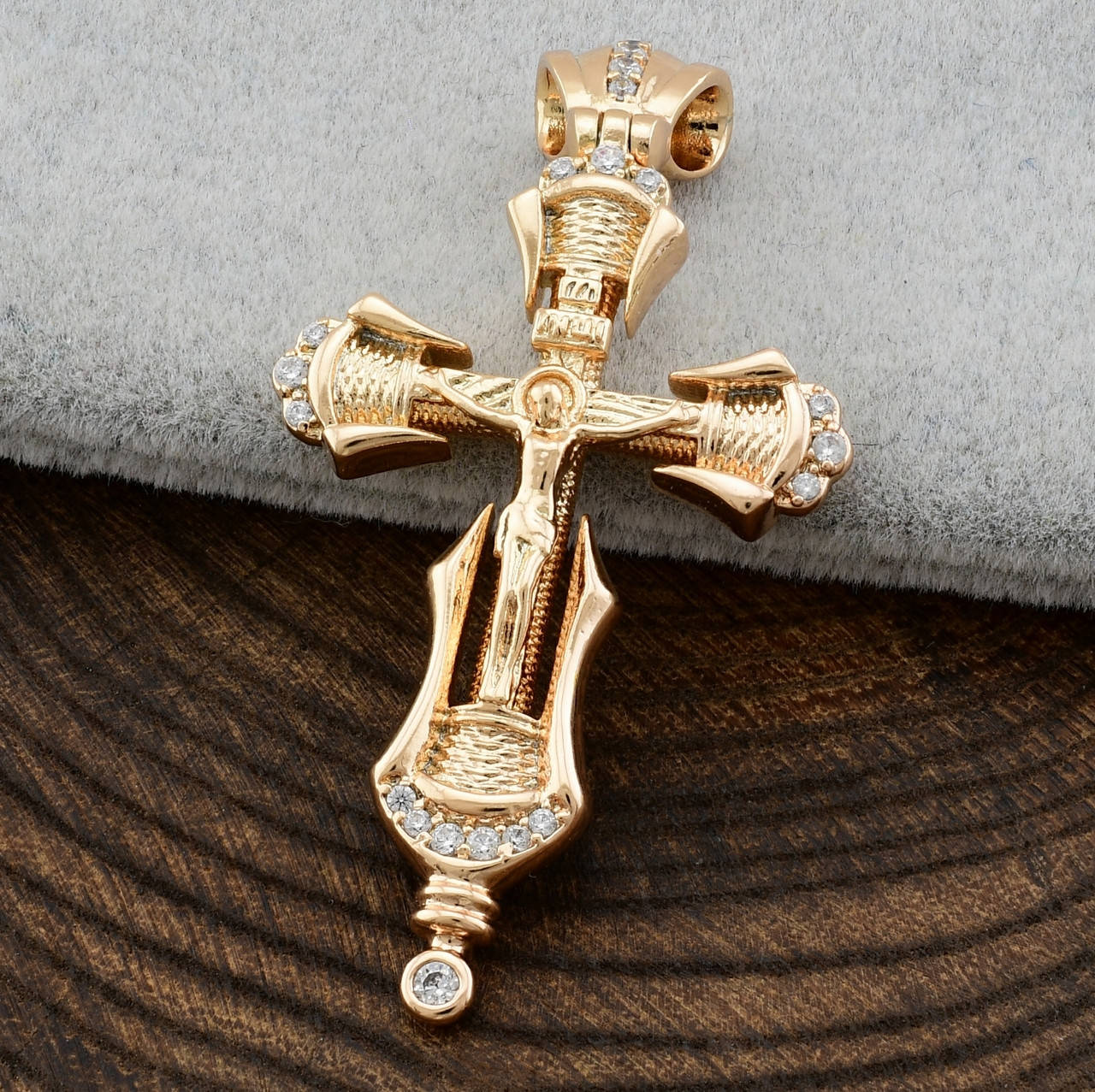 

Крестик Спаси и Сохраини 35245 для цепочки до 2 мм размер 43х21 мм белые фианиты вес 4.8 г позолота 18К