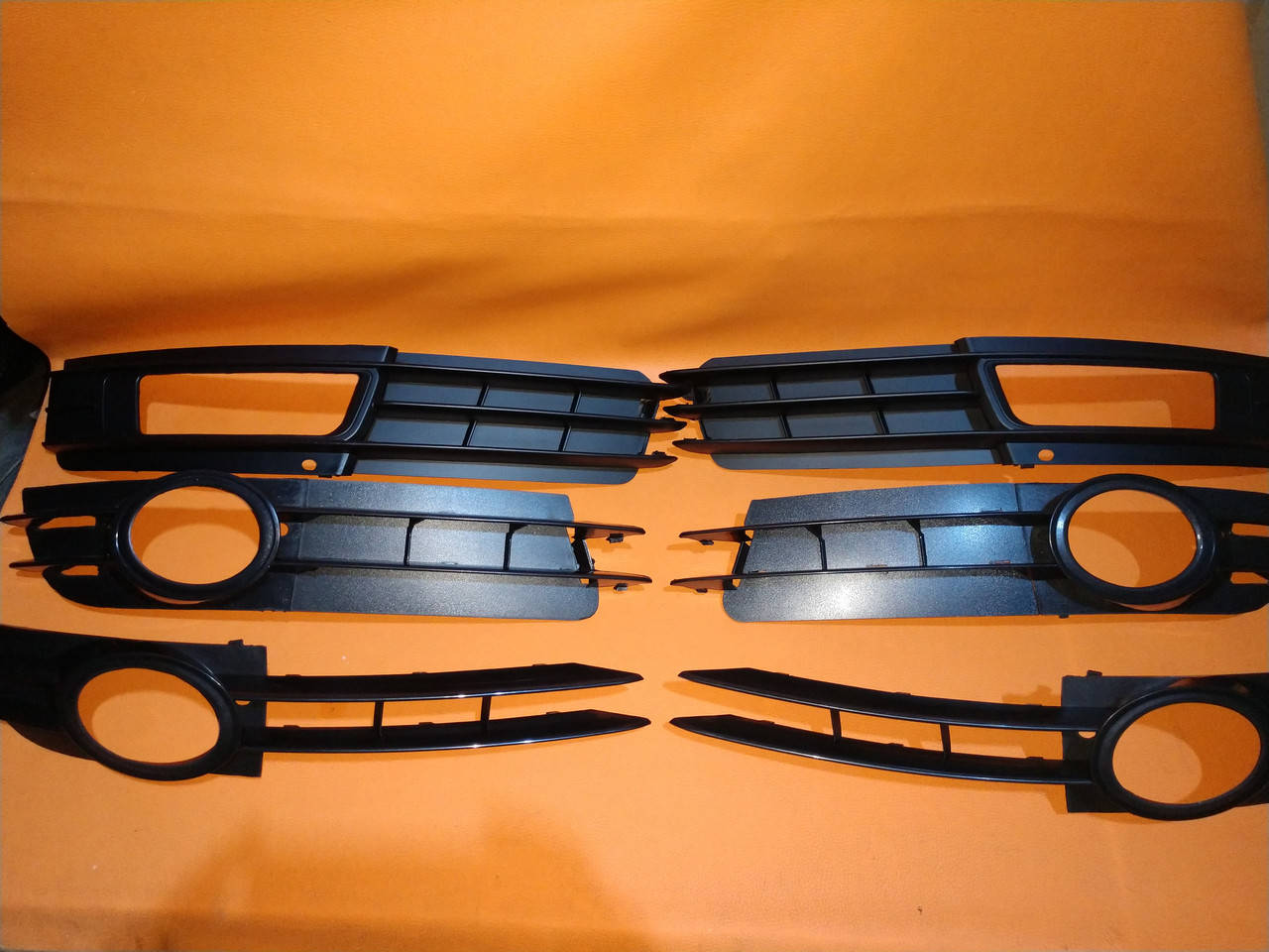 

Решетка в бампер (левая, правая) Audi A6 C6 2005-2011, Черный