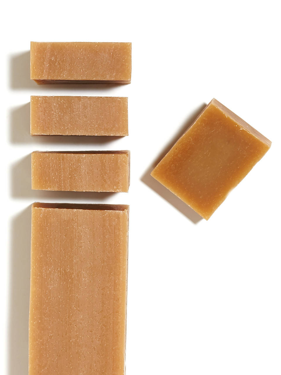 

Натуральный твердый шампунь ЧистоТел Старинный Рецепт 100 г (11.06ТШ)