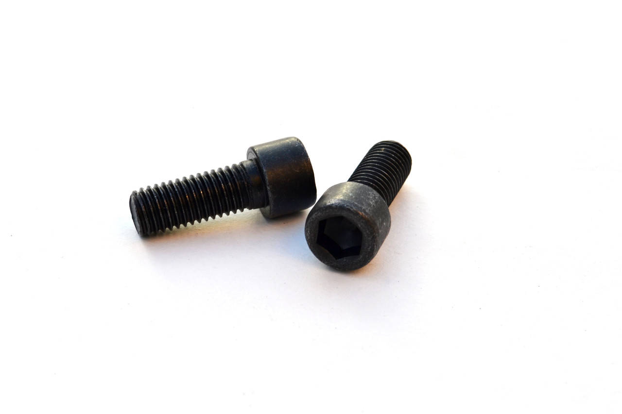 

Винт 12х35 с внутренним шестигранником