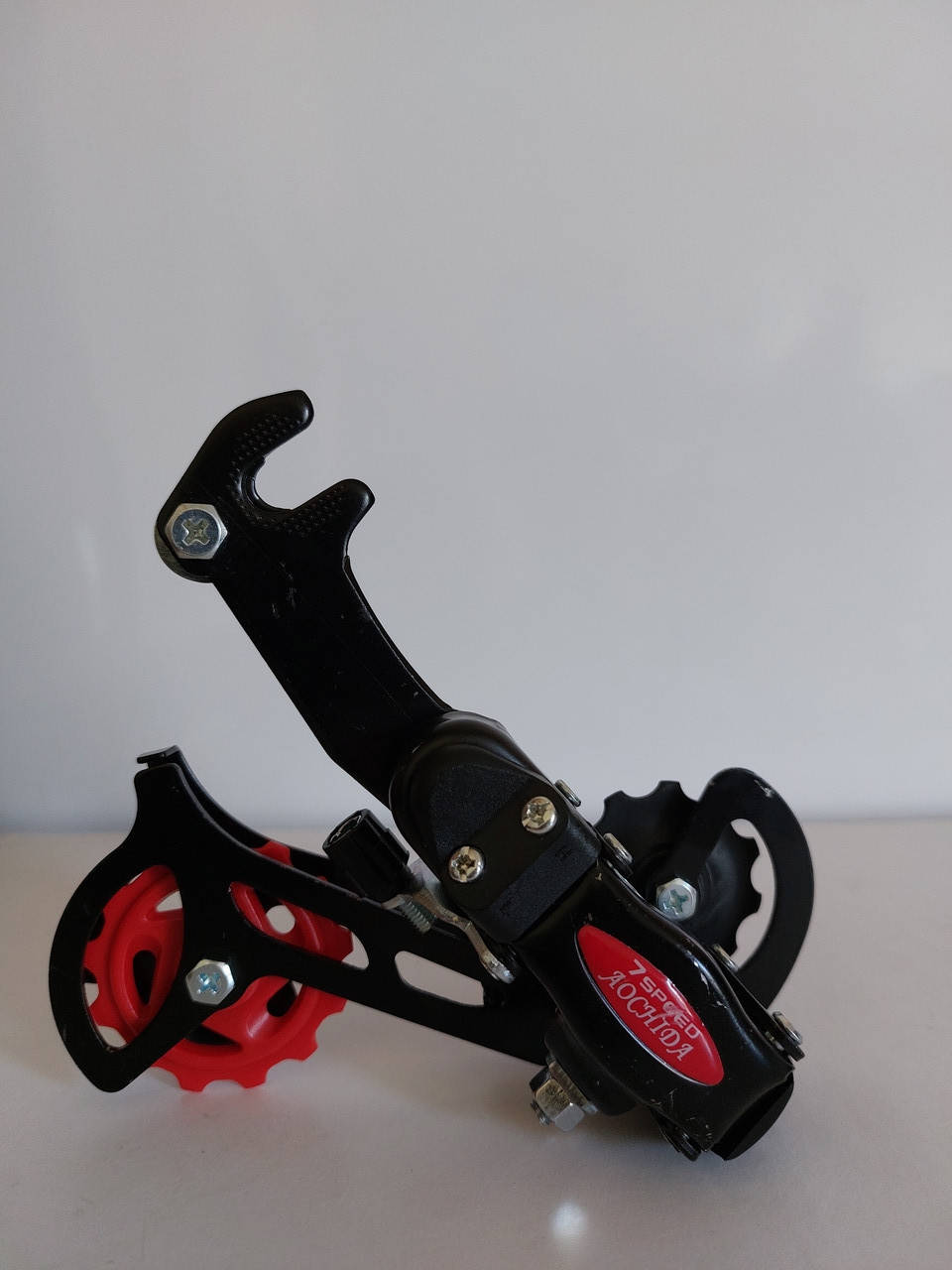 

Задний переключатель скоростей 6-7стк под крюк "Aochida"