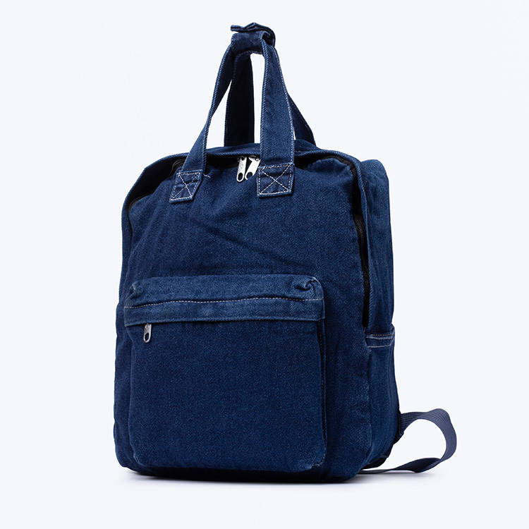 

Джинсовый синий рюкзак