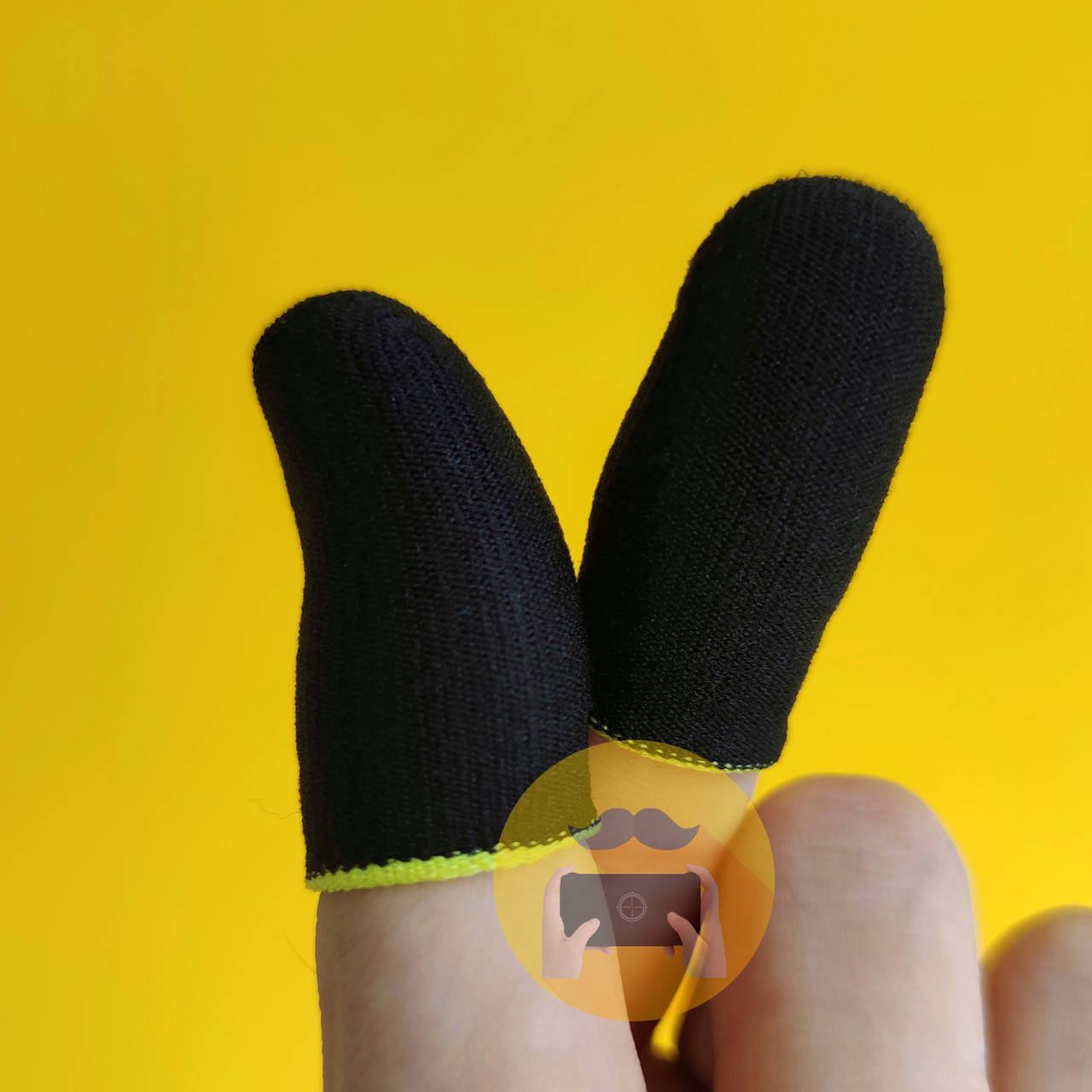 

Игровые напальчники Black / черные Fiber с желтым манжетом для игры на смартфоне