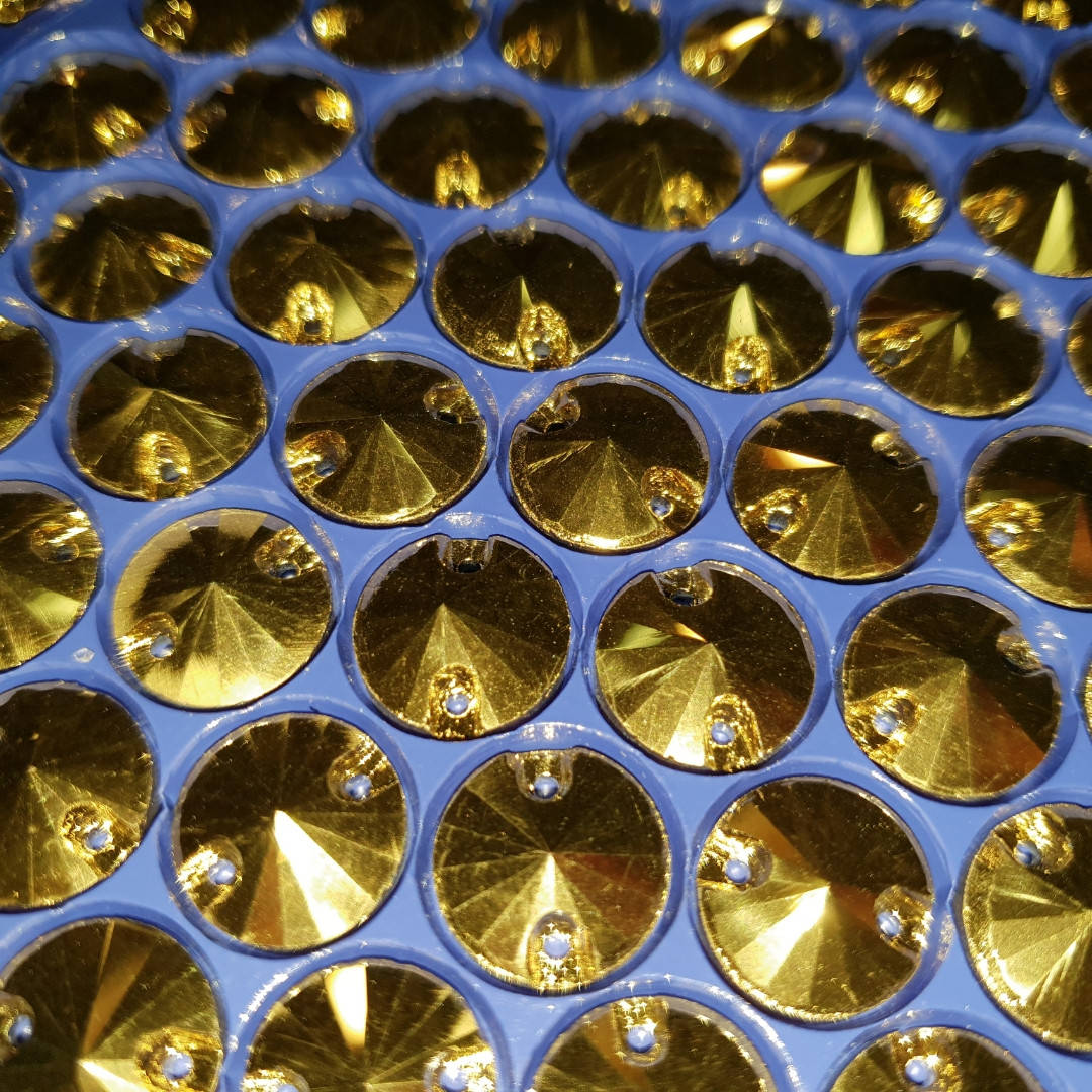 

Стразы пришивные Круги 10мм. Gold Эконом