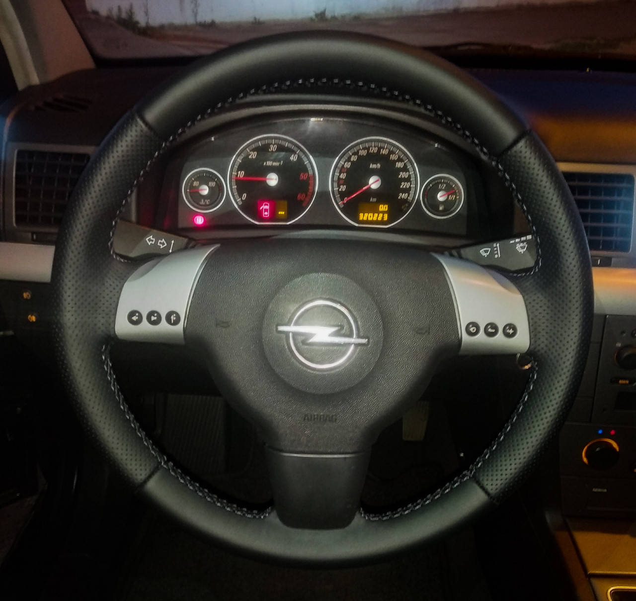 

Чехол - Оплетка из натуральной кожи на руль Opel Vectra /Astra /Zafira