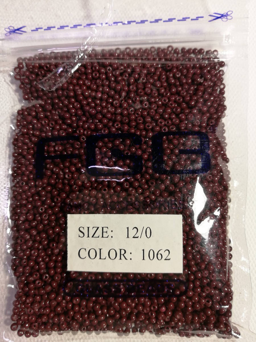 

Бисер калеброванный №1062 50гр