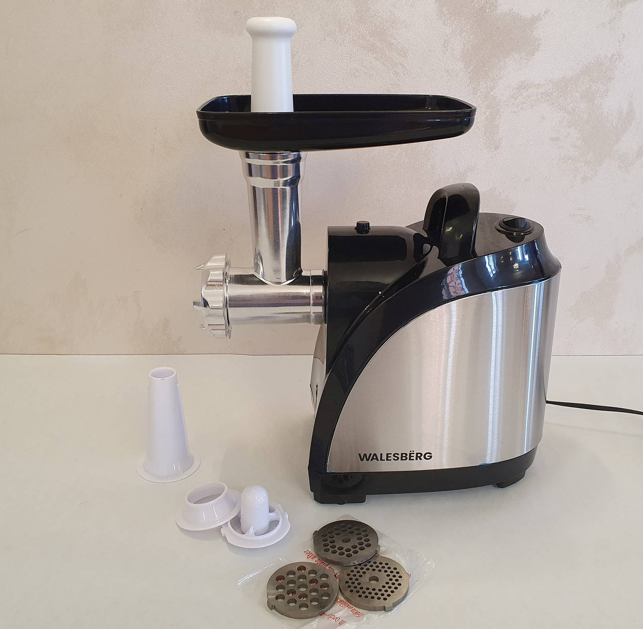 

Мясорубка Welesberg WB238