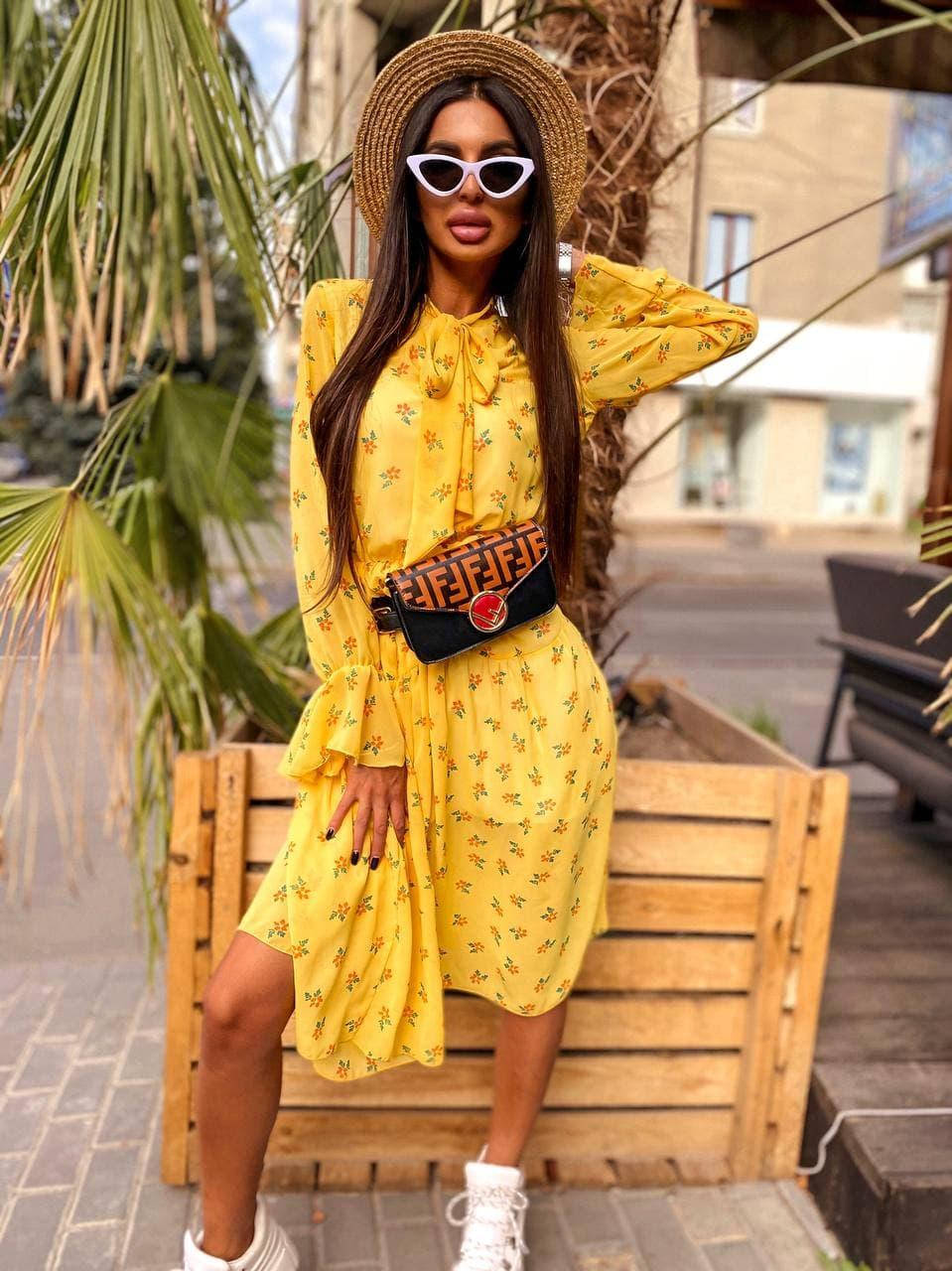 

Свободное платье из шифона с подкладкой