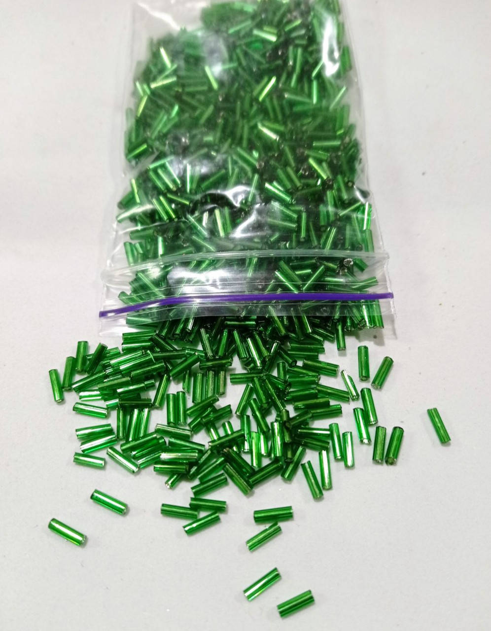 

Стеклярус зеркальный зеленый 40 г