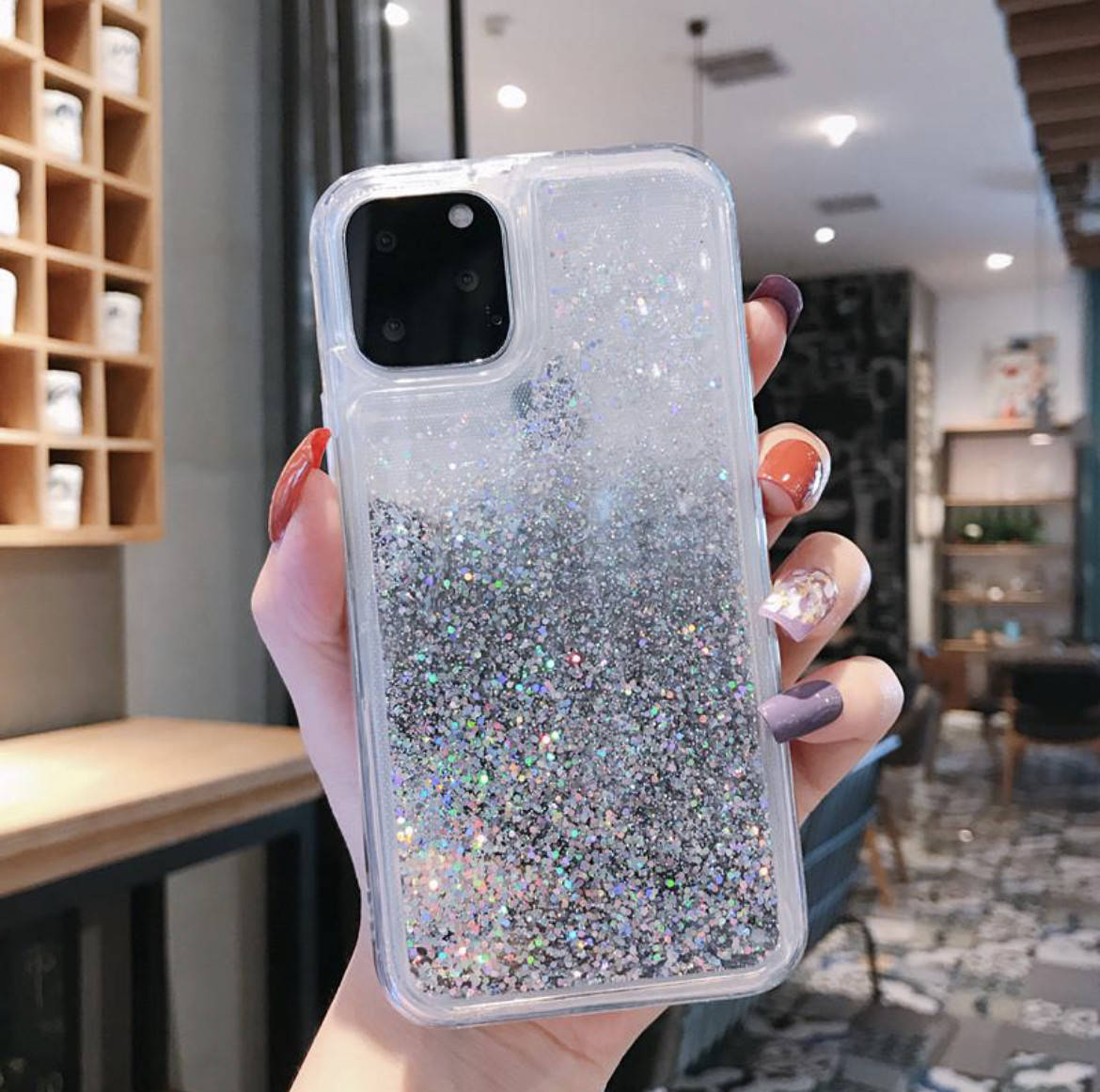 

Чехол iPhone 11 pro max с жидкими блестками серебряными, Золотой