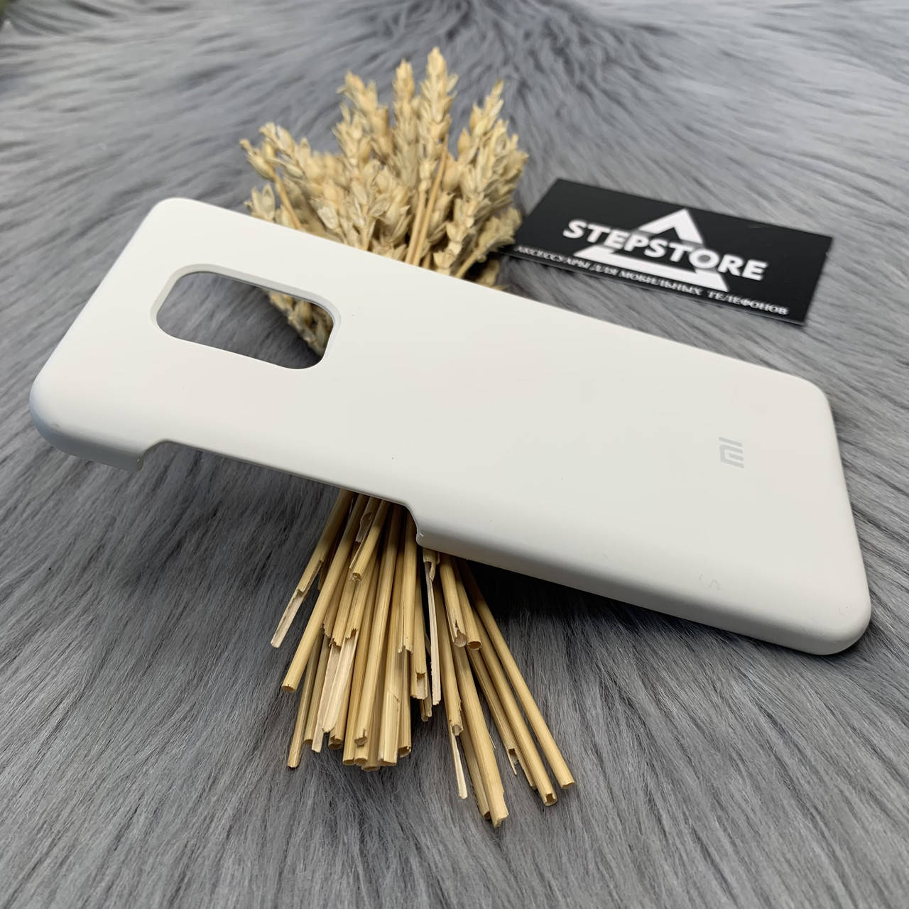 

Чехол Silicone case Xiaomi Redmi Note 9s / Note 9 pro с микрофиброй софт тач Люкс Качество противоударный Белый