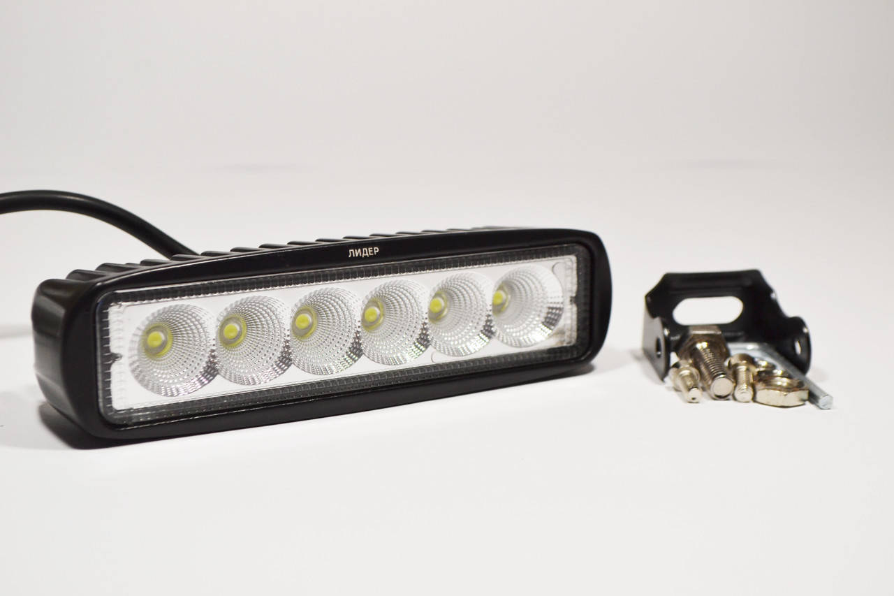 

Светодиодная LED фара 18Вт (светодиоды 3w x6шт), Черный