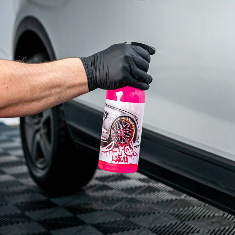 

Очиститель кузова от металлических вкраплений Shiny Garage D-Tox Liquid 1л