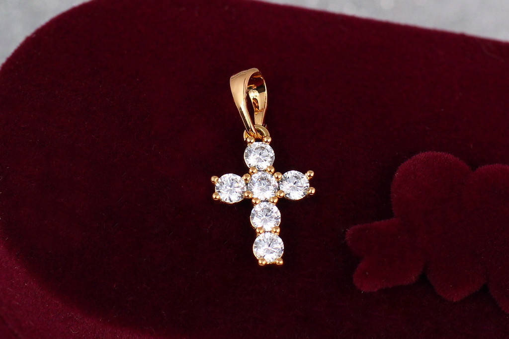 

Крестик Xuping Jewelry с фианитами 1.5 см золотистый