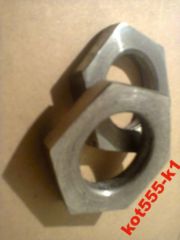

Гайка траверсы Ява 638
