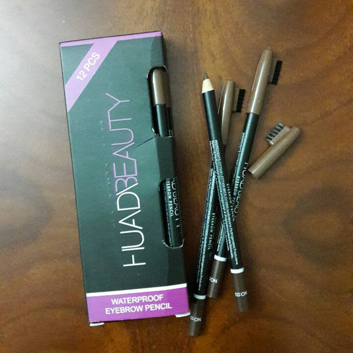 

Карандаш для бровей HudaBeauty св.коричневый