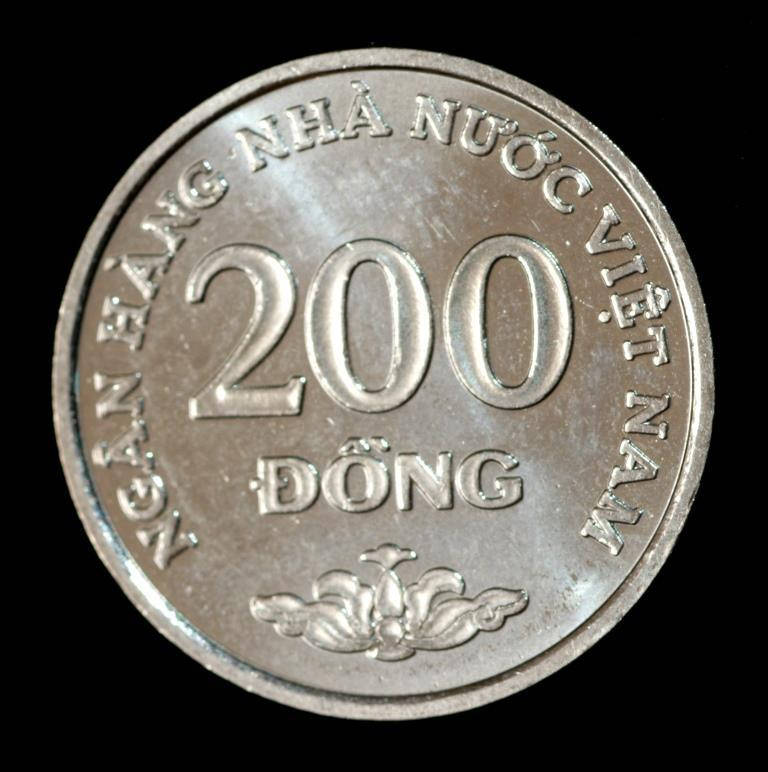 

Монета Вьетнама 200 донг 2003 г.