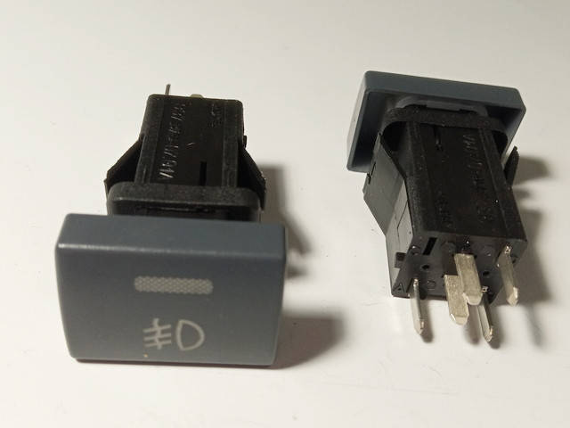 

Кнопка передних противотуманных фар ГАЗель-Бизнес 997.3710-07.01